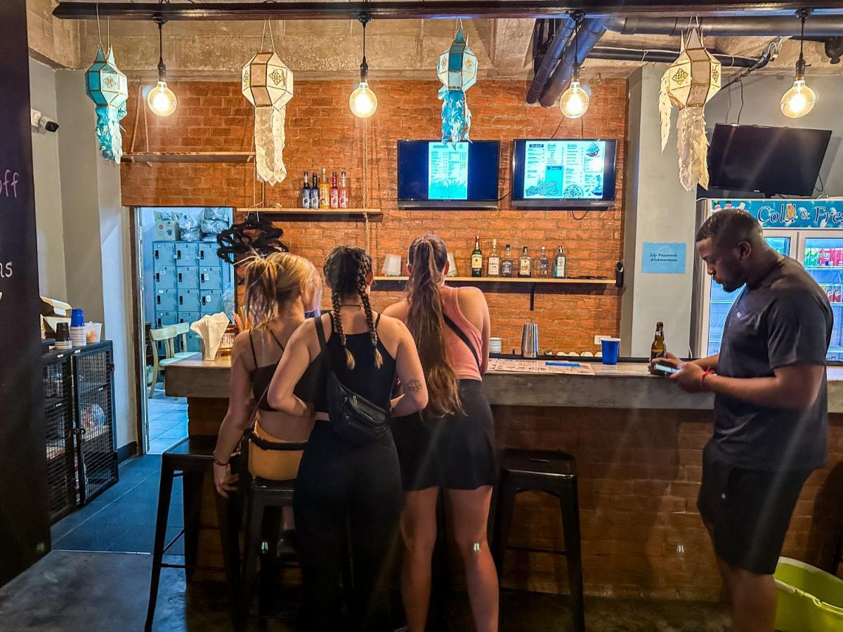 Bodega Chiang Maiホステル エクステリア 写真